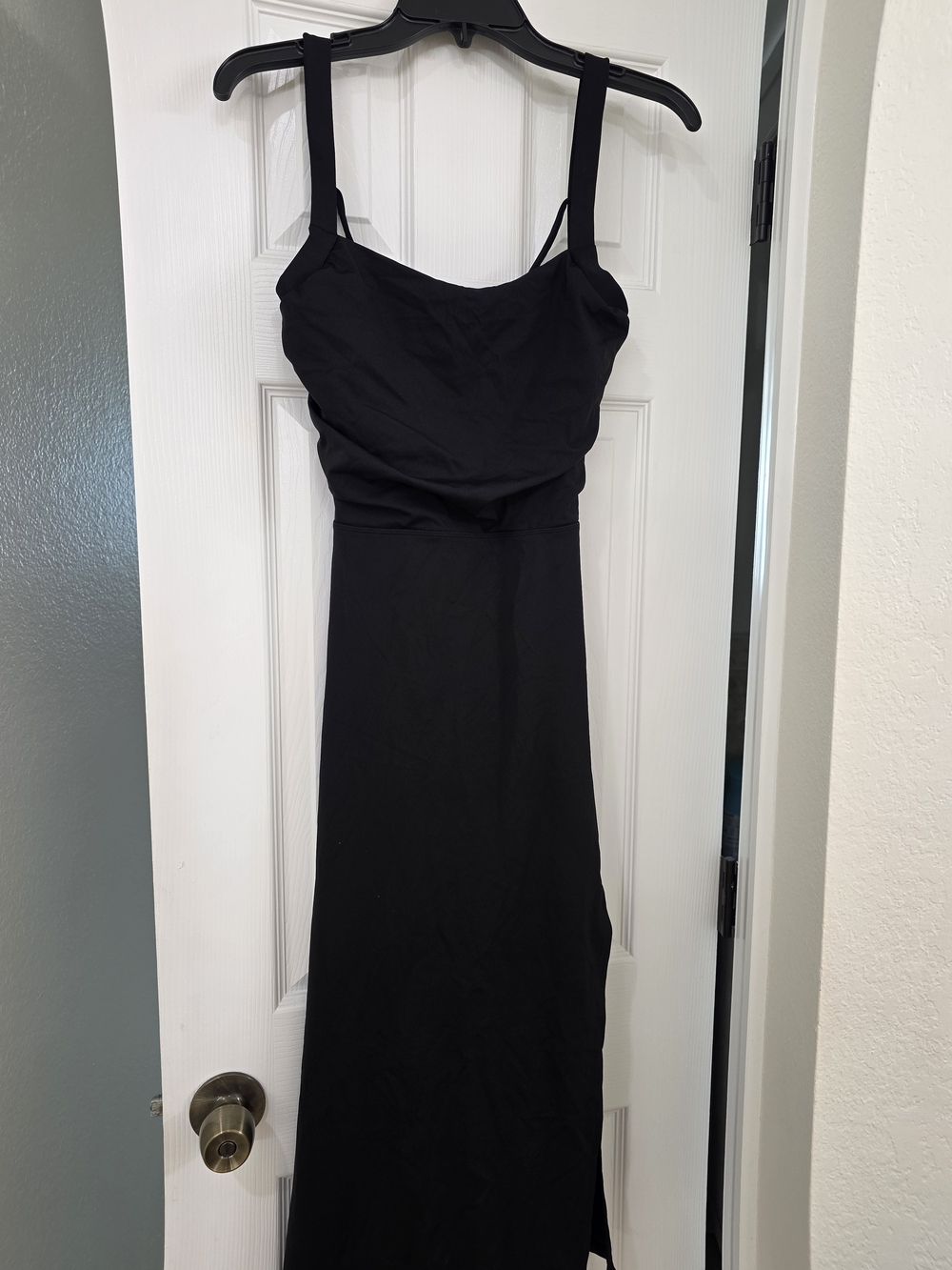 HALARA Black Sleeveless Women's Dress